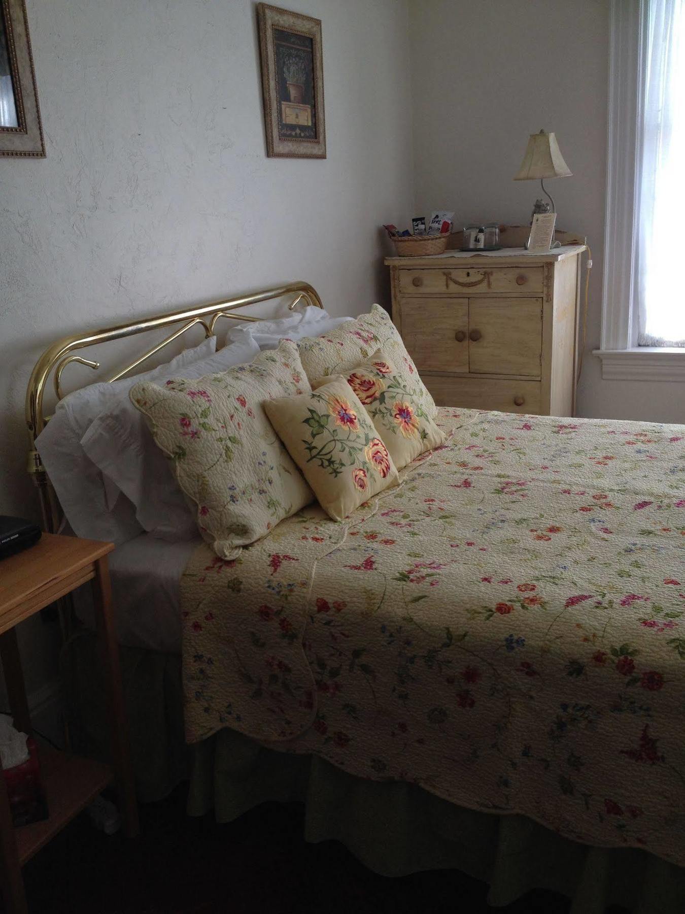 The Evergreen room